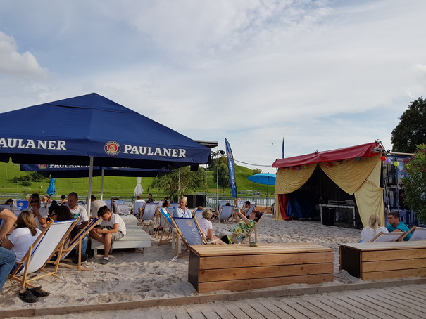 München Olympiapark Beachclub Ahoi BrauseMünchen Olympiapark Beachclub Ahoi Brause